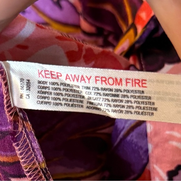 Anthropologie Luxe Pink Purple Floral Button Up Top- Size XS - Picture 8 of 8